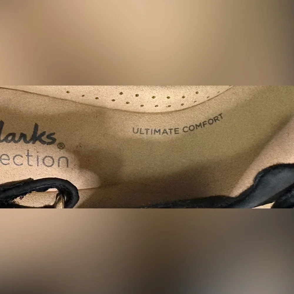 NWB Clarks Black and Tan Women's Wedges sz 8.5